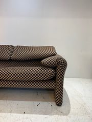 Check Maralunga Sofa by Magistretti for Cassina