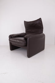 Maralunga Leather Armchair by Magistretti for Cassina