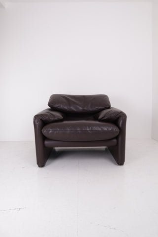 Maralunga Leather Armchair by Magistretti for Cassina