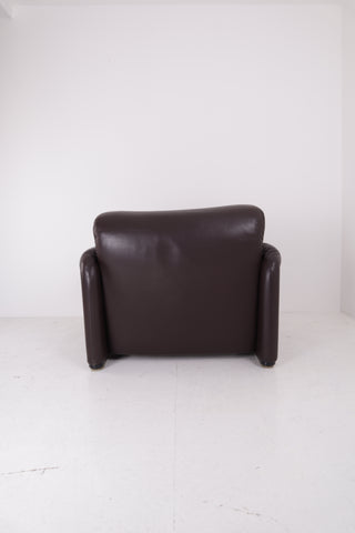 Maralunga Leather Armchair by Magistretti for Cassina