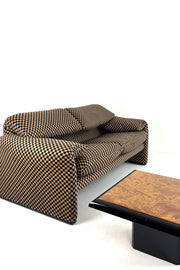 Check Maralunga Sofa by Magistretti for Cassina