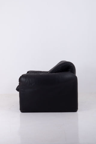 Maralunga Armchair by V. Magistretti for Cassina - Black Leather
