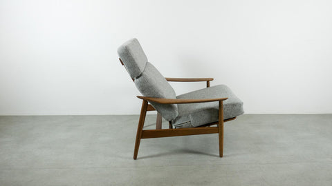 Reclining Arne Vodder armchair