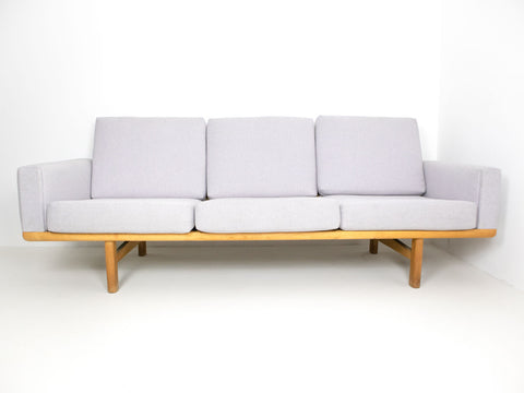 Hans Wegner GE236 Sofa for Getama - Oak