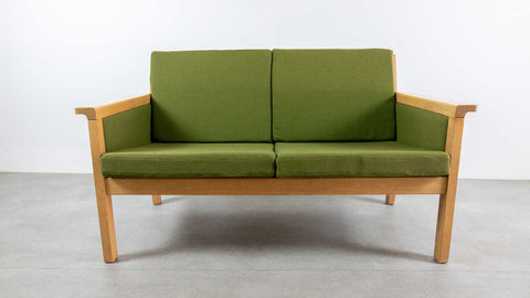 Hans Wegner sofa