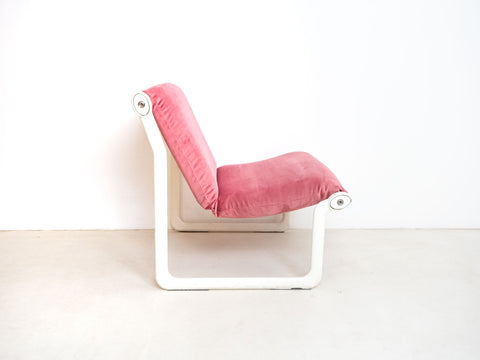 Velvet pink Knoll chair