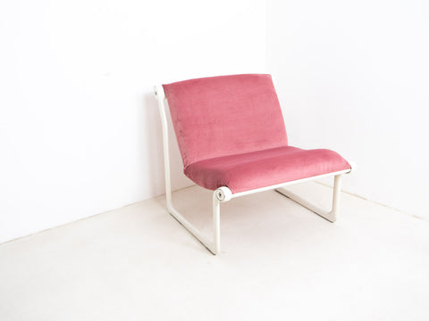 Vintage pink velvet chair