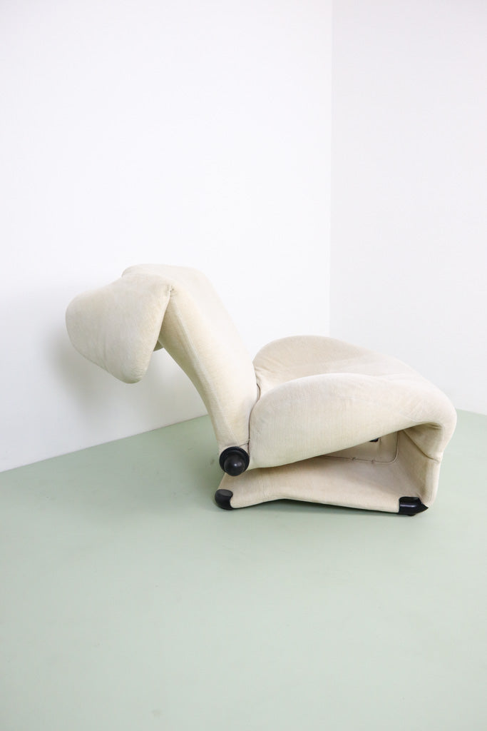 Original Cassina Wink Chair by Kita Toshiyuki EBTD London