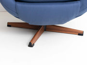 Retro vintage egg chair