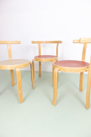 Cool vintage stackable dining chairs